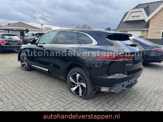 Jaguar F-Pace S P400e AWD Plug-In Hybrid picture 4