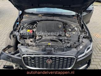 Jaguar F-Pace S P400e AWD Plug-In Hybrid picture 15