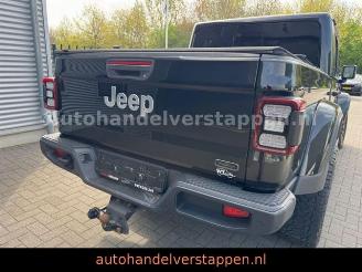 Jeep Gladiator Launch Edition 4WD Pick up picture 4