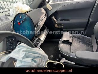 Mini Aceman SE 49.2KWH 218PS PANO HARMAN picture 18