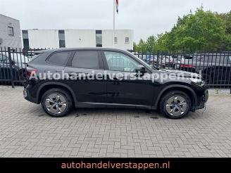 BMW iX1 20eDrive 150KW Harman LED Premium-Paket picture 4