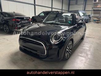 Damaged car Mini One Cabrio Navi+ LED Leder Cam F57 2022/4