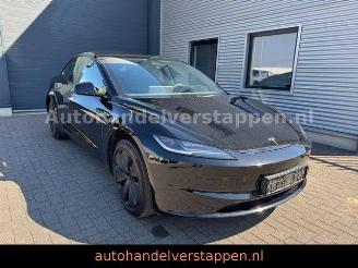 Coche accidentado Tesla Model 3 RWD 208kW Highland Pano Full CAM 2025/9