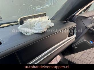 Porsche Panamera Sport Turismo 4 E-Hybrid Platinum Editi picture 22