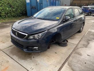 krockskadad bil auto Peugeot 308 308 SW (L4/L9/LC/LJ/LR), Combi 5-drs, 2014 / 2021 1.5 BlueHDi 130 2019/1