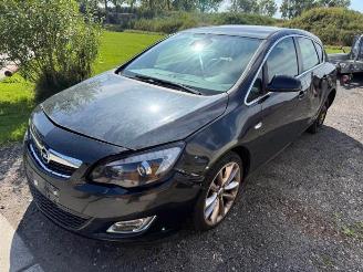 Opel Astra Astra J (PC6/PD6/PE6/PF6), Hatchback 5-drs, 2009 / 2015 1.4 Turbo 16V picture 2