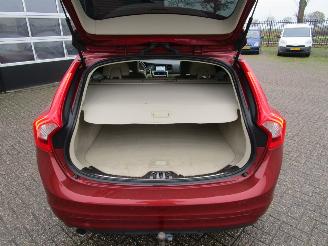 Volvo V-60 1.6 D2 picture 18