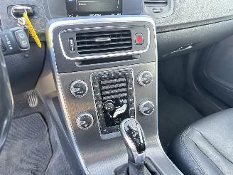 Volvo V-60 2.0 T5 Kinetic 245PK Automaat picture 21