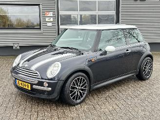 krockskadad bil auto Mini Mini 1.4 ONE D 2005/6