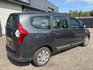 Dacia Lodgy 1.2 TCE Laureate 7-pers. AIRCO CRUISE picture 4