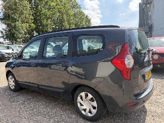 Dacia Lodgy 1.2 TCE Laureate 7-pers. AIRCO CRUISE picture 3
