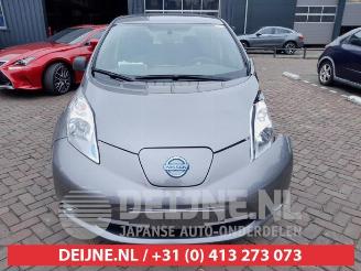 Nissan Leaf Leaf (ZE0), Hatchback, 2010 / 2017 Leaf picture 2