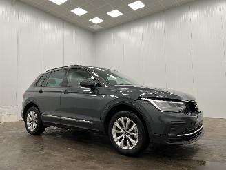 skadebil bedrijf Volkswagen Tiguan 1.5 TSI DSG Navi Clima 2023/10