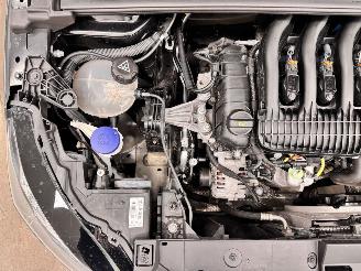 Peugeot 208 1.2 PureTech Active 5-drs Airco picture 15