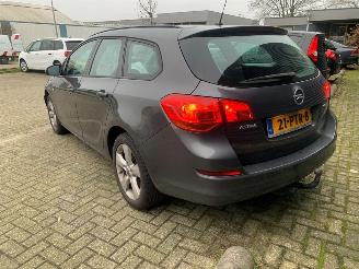 Opel Astra SPORTS TOURER - 1.4 16V ecoFLEX Combi/o  Benzine 1.398cc 74kW (101pk) FWD 2010-10/2015-10 (PC8EB; PD8EB; PE8EB; PF8EB) A14XER picture 4