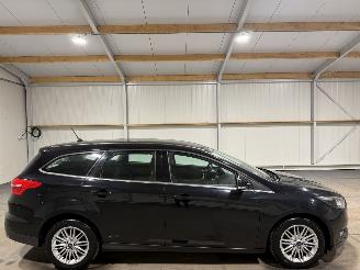skadebil motor Ford Focus 1.0Titanium 92kW Airco 2017/7