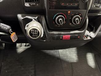 Peugeot Boxer 2.0BlueHDI 120kW Bakwagen picture 17
