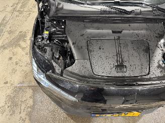 Volvo EX30 69kWh Extended Range Core 200kW Single Motor picture 28