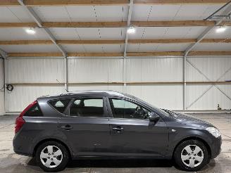 skadebil auto Kia Cee d 1.4 80kW X-Tra ISG Airco 2009/7