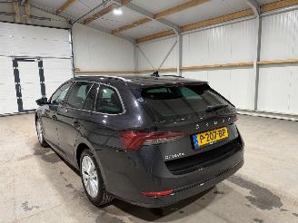 Skoda Octavia 1.0eTSI 81kW Automaat Business Edition picture 12
