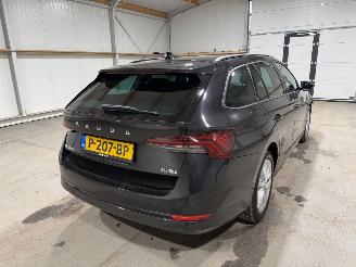 Skoda Octavia 1.0eTSI 81kW Automaat Business Edition picture 6
