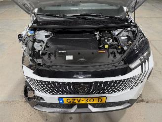 Peugeot e-3008 73kWh 157kW Allure Avantage picture 27