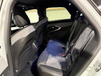 Peugeot e-3008 73kWh 157kW Allure Avantage picture 37