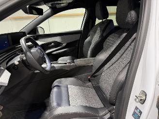 Peugeot e-3008 73kWh 157kW Allure Avantage picture 30