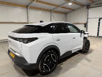 Peugeot e-3008 73kWh 157kW Allure Avantage picture 5