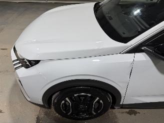 Peugeot e-3008 73kWh 157kW Allure Avantage picture 17