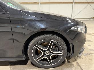 Mercedes A-klasse 250e 118kW Automaat Business Solution AMG Limited picture 17