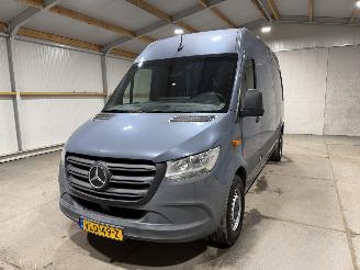 Mercedes eSprinter 55kWh L2-H2 Automaat picture 10
