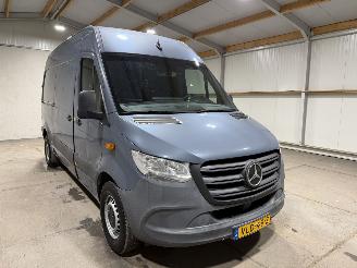 Mercedes eSprinter 55kWh L2-H2 Automaat picture 3