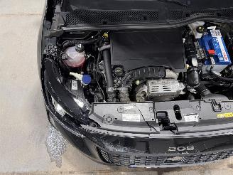 Peugeot 208 1.2PT 74kW Allure Pack picture 28