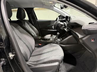 Peugeot 208 1.2PT 74kW Allure Pack picture 40