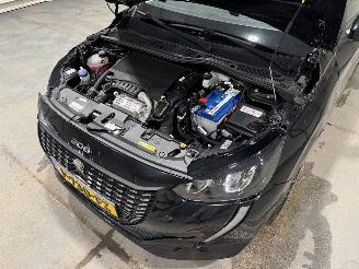Peugeot 208 1.2PT 74kW Allure Pack picture 27