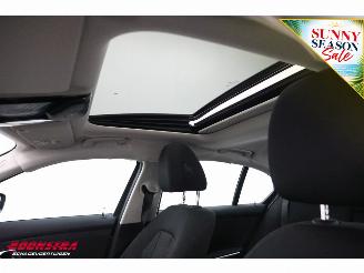 BMW 3-serie 330e Schuifdak 360° LED Cruise SHZ 4.216 km! picture 20