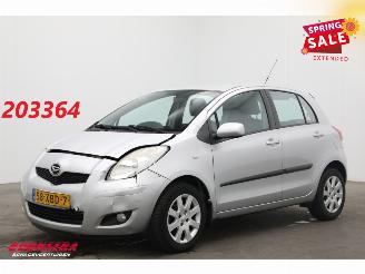 skadebil auto Daihatsu Charade ~ Toyota Yaris 1.3 City Airco LMV 136.709 km! 2012/5