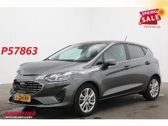 uszkodzony samochody osobowe Ford Fiesta 1.0 EcoBoost Hybrid Titanium X LED ACC Apple/Android Camera LRHZ SHZ 2022/10