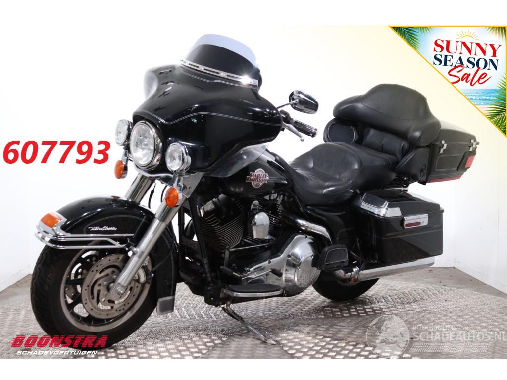 Harley-Davidson  FLHTCU Ultra Classic Cruise Radio 25.630 Mijl!