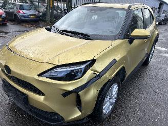 skadebil auto Toyota Yaris Cross 1.5 Hybrid Business Automaat 2024/2