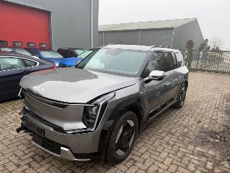 skadebil auto Kia EV9 99.8 kWh  AWD Dual Air   ( Nieuwprijs 73250,00 ) 2025/3
