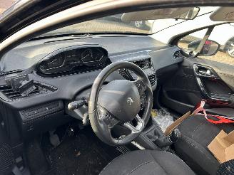 Peugeot 208 1.0 PureTech Access picture 8