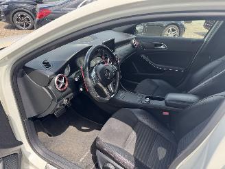 Mercedes A-klasse A180 AUTOMATIK AMG PAKET KLIMA XENON picture 9