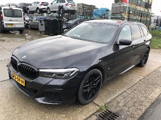 BMW 5-serie 520i Touring M Pakket picture 2