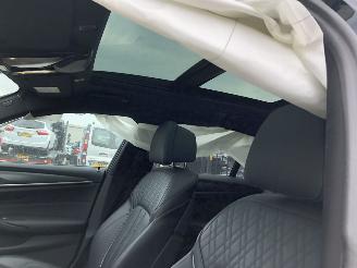 BMW 5-serie 520i Touring M Pakket picture 13