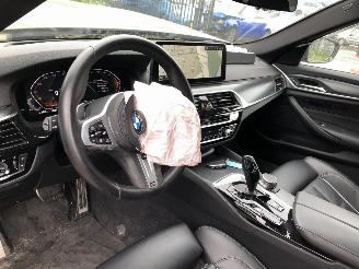 BMW 5-serie 520i Touring M Pakket picture 6