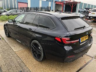 BMW 5-serie 520i Touring M Pakket picture 5