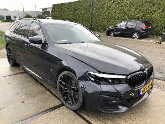 BMW 5-serie 520i Touring M Pakket picture 3