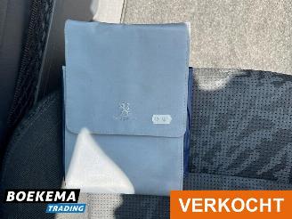 Peugeot 3008 1.6 THP ST Automaat Glazen-Dak Navigatie Cruise picture 13